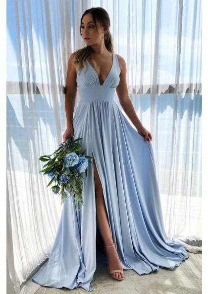 фото длинное голубое выпускное платье 2021
