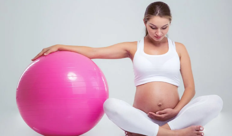 Секреты здоровья: польза занятий фитнесом во время беременности