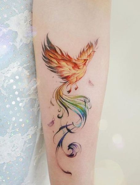 Топ-20 ярких татуировок с изображением феникса для женщин