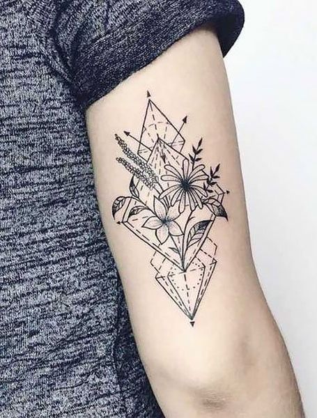 Топ-50 крутых геометрических тату для мужчин и женщин