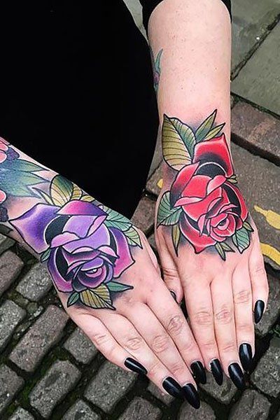 Топ-35 замечательных идей татуировок роз для женщин
