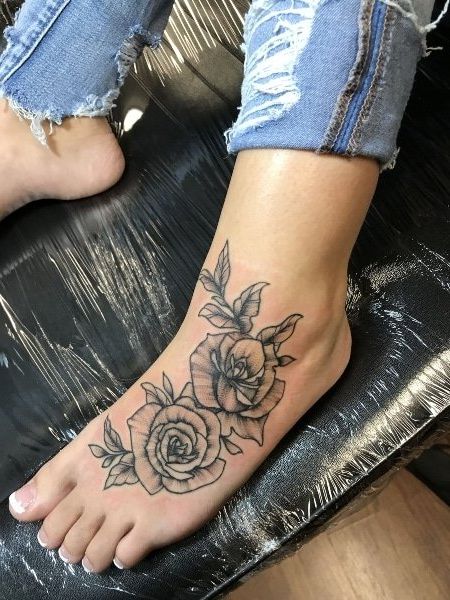 50 уникальных татуировок на ногах для женщин