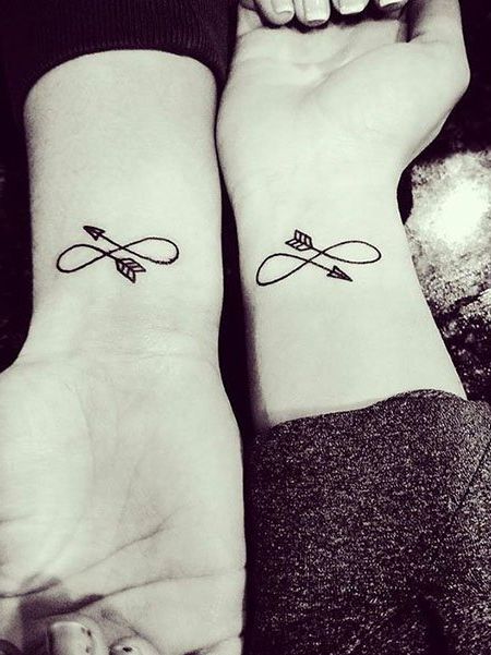 Топ-25 символичных татуировок для сестер